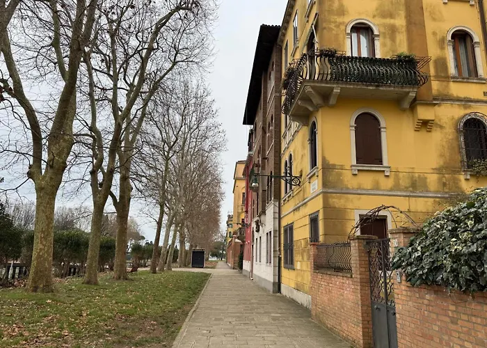 アパート Santelena33